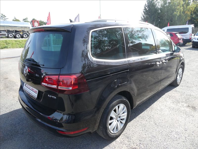 Volkswagen Sharan 2,0 TDi 110kW serviska, závěs - fotka 9 z 50