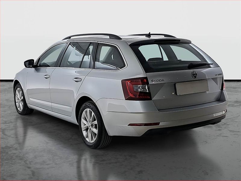 Škoda Octavia (2017) 1.6 TDI, Automat, Navi - fotka 4 z 23