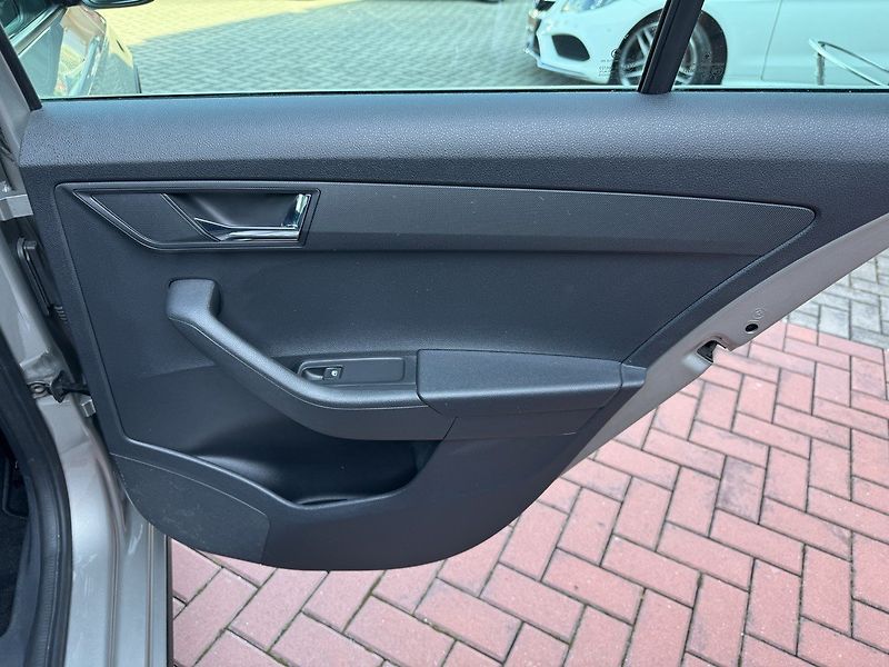 Škoda Fabia (2016) 1.2TSi Scout Digi Klima - fotka 18 z 44
