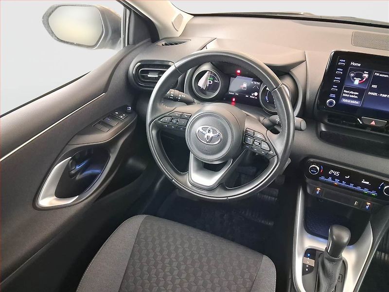 Toyota Yaris (2023) 1.5 VVT-i Hybrid - fotka 7 z 22