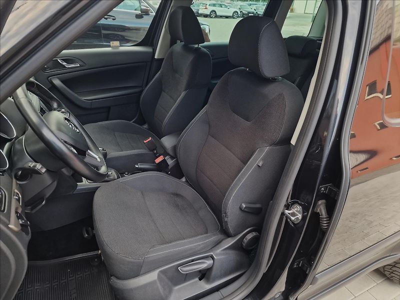 Škoda Yeti 2.0TDI 4x4 Style Outdoor, ČR - fotka 36 z 50