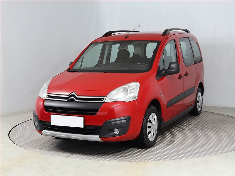 Citroën Berlingo (2017) XTR 1.6 BlueHDi, 5Míst, ČR - fotka 2 z 14