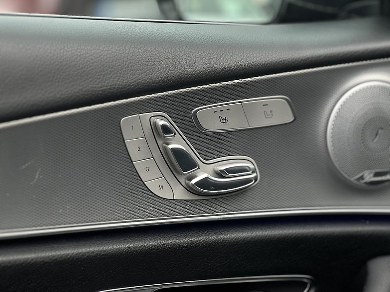 Mercedes-Benz Třídy E (2017)  E-Class 350d BURMESTER - fotka 17 z 30