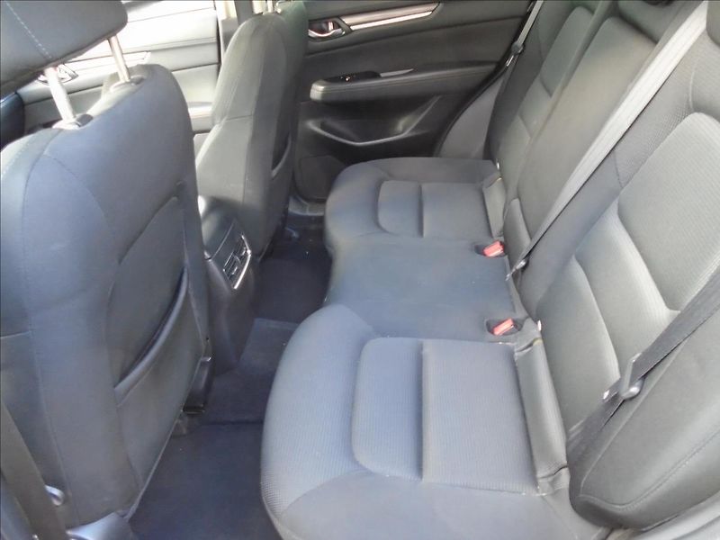 Mazda CX-5 2,2 - fotka 12 z 29