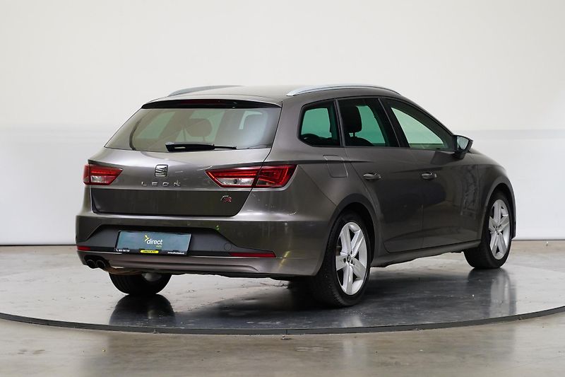 Seat Leon - fotka 2 z 27