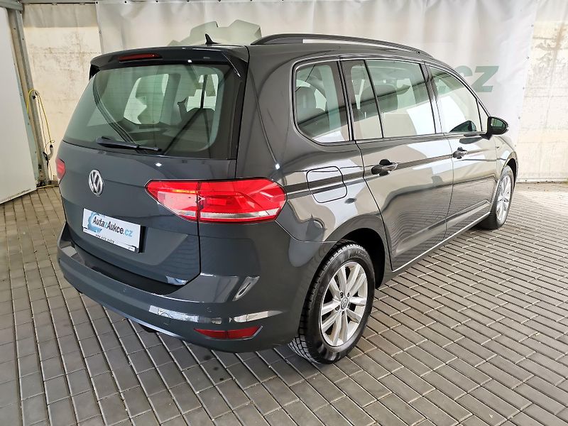 Volkswagen Touran (2017) 1,2 TSI NAVI 132Tkm ZÁRUKA DPH - fotka 8 z 24