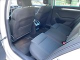 Škoda Superb 2,0 TDi  Executive / DSG / NAV - náhled 15