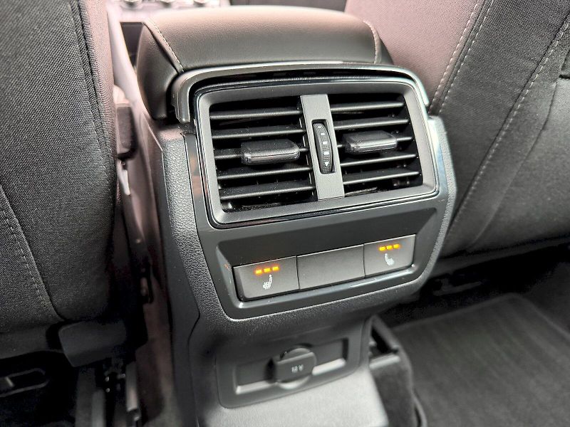 Škoda Karoq (2025) 1.5 TSI 110KW DSG SportLine - fotka 25 z 35