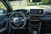 Peugeot 2008 Hybrid.