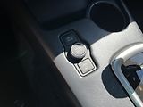Toyota Hilux 2.8D 4x4 6AT Executive - náhled 22