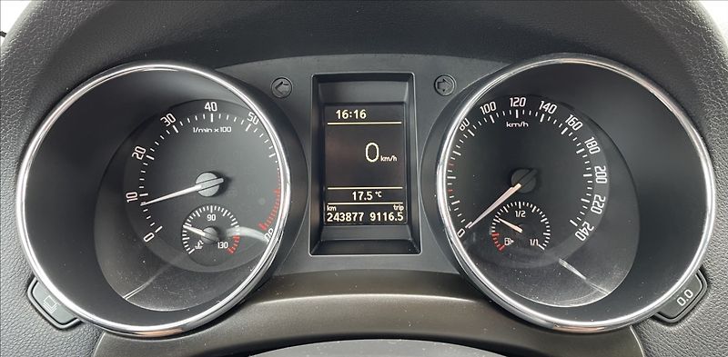 Škoda Yeti 1,2 tsi Style 77kw rozvody-ser - fotka 13 z 21