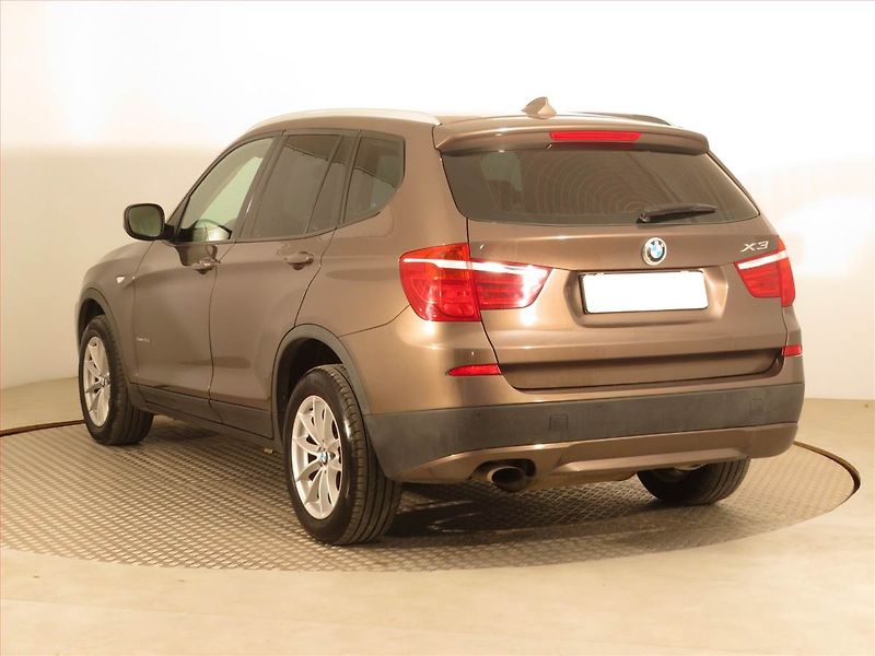 BMW X3 (2012) xDrive20d, 4X4, Serv.kniha - fotka 4 z 15