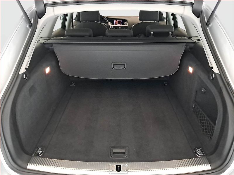 Audi A4 (2013) 2.0 TDI, 4X4, Automat, Navi - fotka 14 z 17
