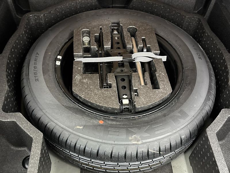 Škoda Kodiaq Selection 4x4 DSG - fotka 29 z 32