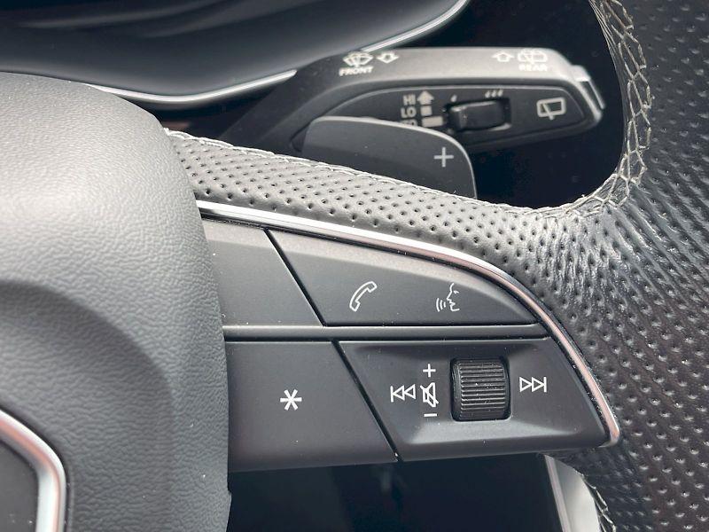 Audi Q8 (2023) 50 TDI 210 kW Quattro S-Line T - fotka 10 z 35
