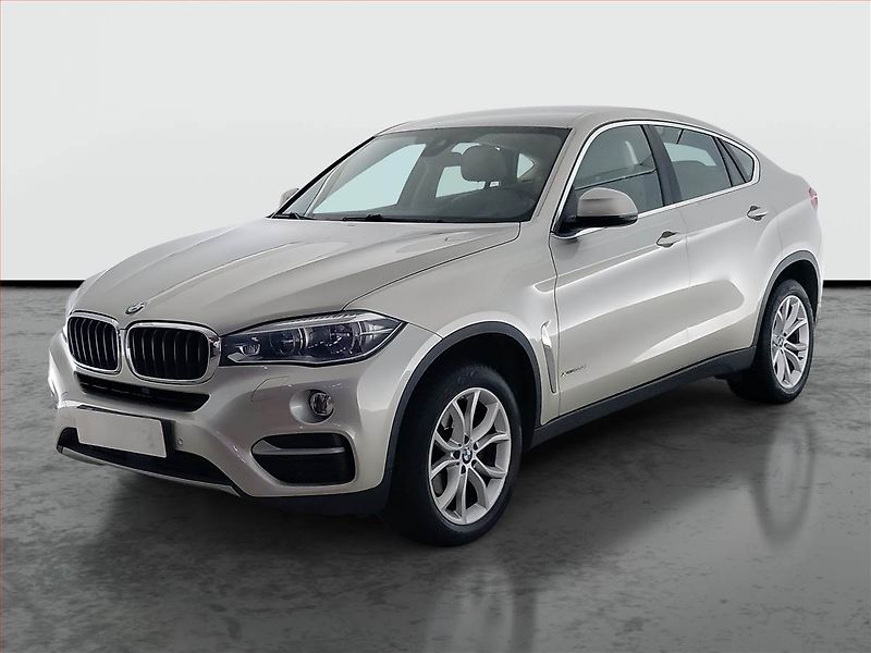 BMW X6 (2015) xDrive30d - fotka 2 z 23