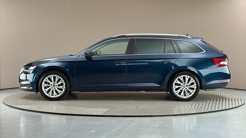 Škoda Superb 2.0 TDI DSG 4x4 Style Combi - fotka 4 z 31