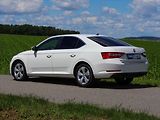 Škoda Superb 2,0 TDI 110kW Ambition CZ - náhled 2