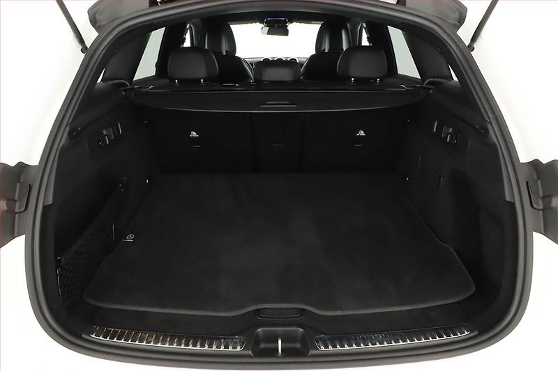 Mercedes-Benz GLC (2025) 200 d 4MATIC, AMG Line - fotka 19 z 21