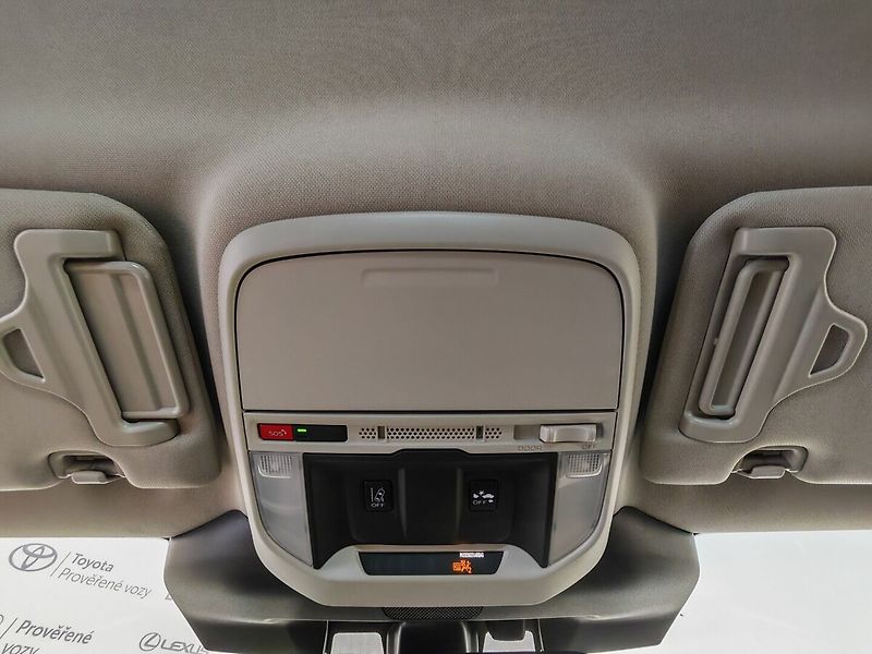 Subaru Forester 2.0 benzin - fotka 43 z 48