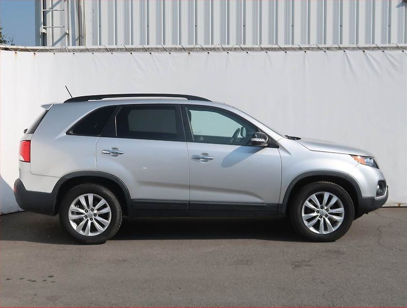 Kia Sorento (2011) 2.2 CRDi, Automat, Serv.kniha - fotka 6 z 20