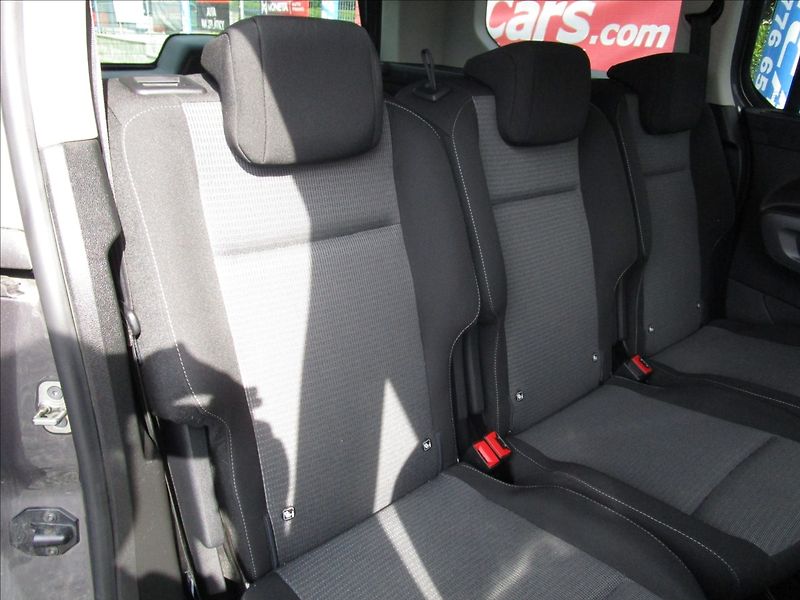 Toyota ProAce City Verso 1.5D-4D, 1. majitel - fotka 40 z 65