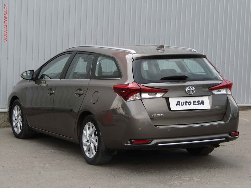 Toyota Auris (2019) 1.6VVT-i, ČR, Navi, autoAC - fotka 6 z 21