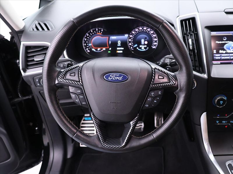 Ford S-MAX 2,0 TDCi 110kW Aut. Titanium - fotka 18 z 28