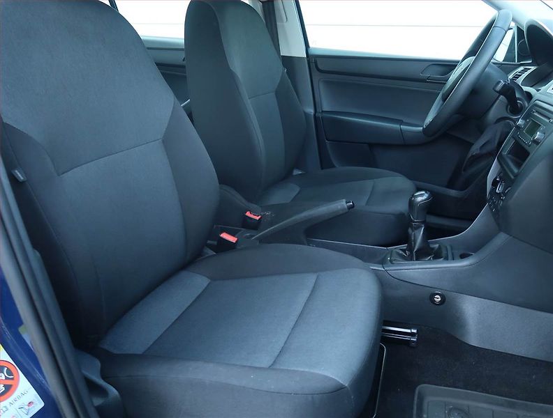 Škoda Rapid (2013) 1.2 TSI - fotka 9 z 14