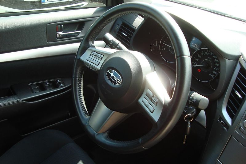 Subaru Outback (2011) 2.0 D,AWD,ČR, 2.Maj.Servis.Kn. - fotka 56 z 76