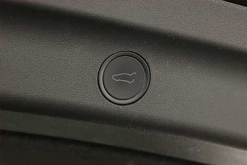 Tesla Model Y (2023) Long Range AWD 79kWh, SoH 91% - fotka 25 z 27