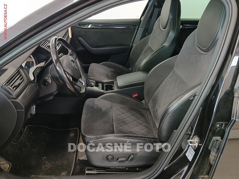 Škoda Superb (2017) 2.0 TSi 4x4, Ambition, DSG - fotka 3 z 3