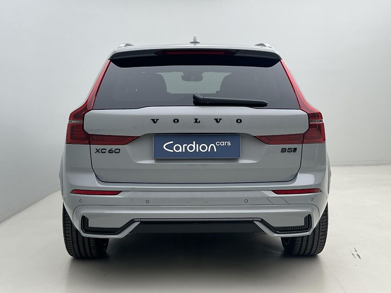 Volvo XC60 (2026) B5 AWD BLACK EDITION PLUS AUT - fotka 10 z 47