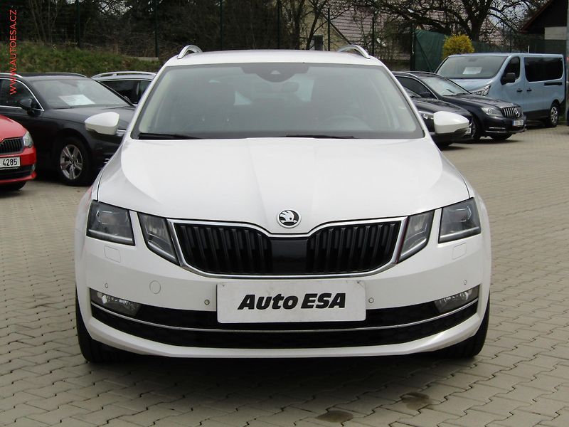 Škoda Octavia (2018) 2.0 TDi 4x4, ČR, DSG, navi - fotka 2 z 20