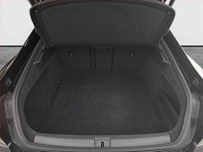 Volkswagen Arteon (2017) R-line 2.0 TDI, Automat, Kůže - fotka 14 z 19