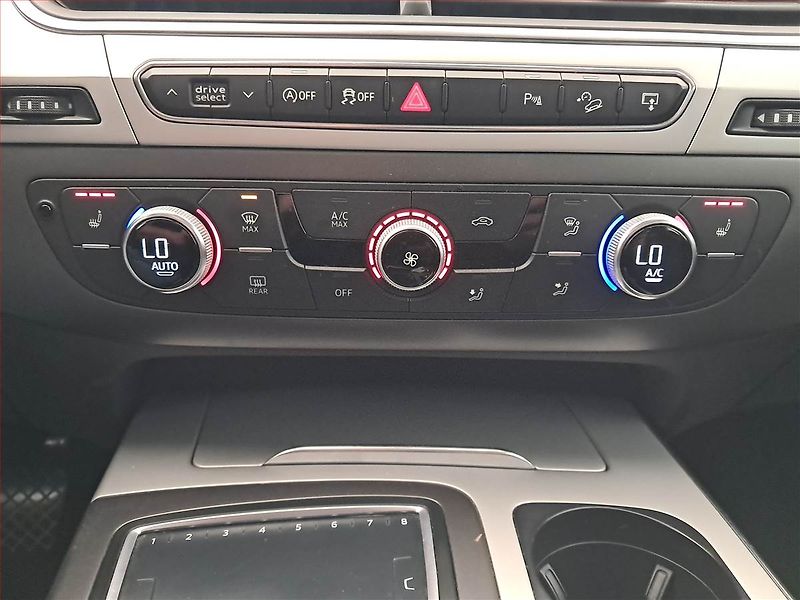 Audi Q7 (2016) 3.0 TDI - fotka 17 z 24