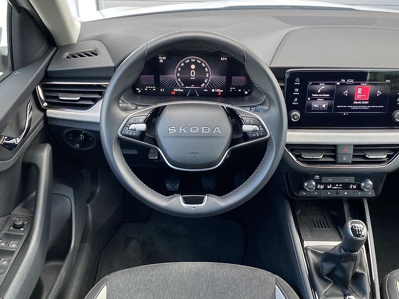 Škoda Scala 1,0 TSI 85 kW Selection - fotka 8 z 26