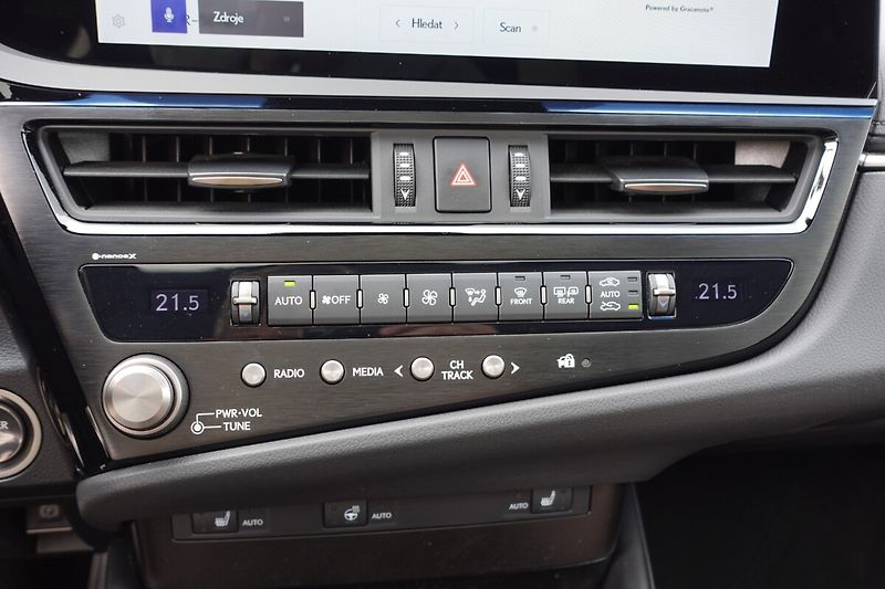 Lexus ES 300h ZLEVNĚNO 2,5 HSD LIMITED EDITI - fotka 25 z 41