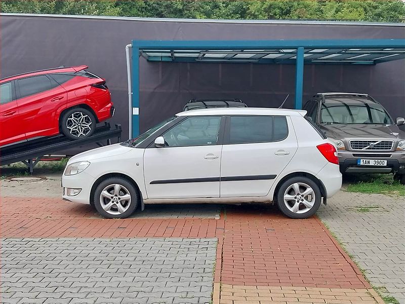 Škoda Fabia (2012) Ambition 1.2 12V, Serv.kniha - fotka 3 z 15