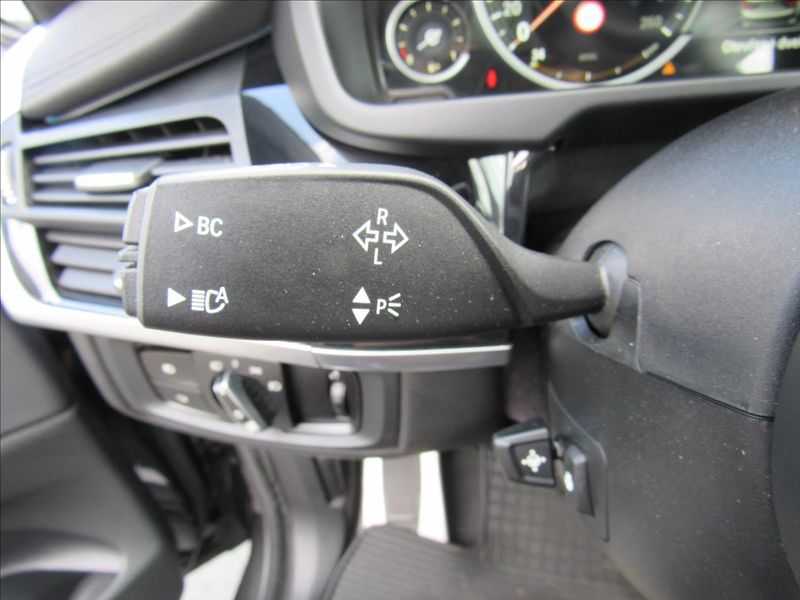 BMW X6 3,0 d xDrive30d 190kW - fotka 24 z 33