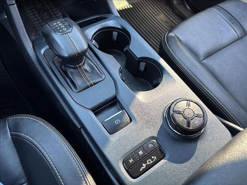 Ford Ranger 3,0 EcoBlue 177kW V6 Wildtrak - fotka 39 z 43
