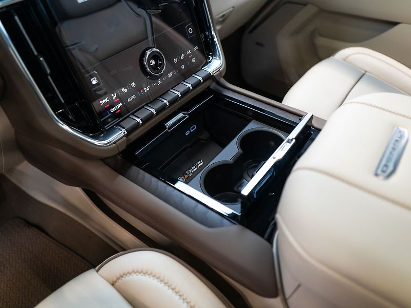 GMC Yukon (2025) 6.2 V8 Denali Reserve Package - fotka 29 z 45
