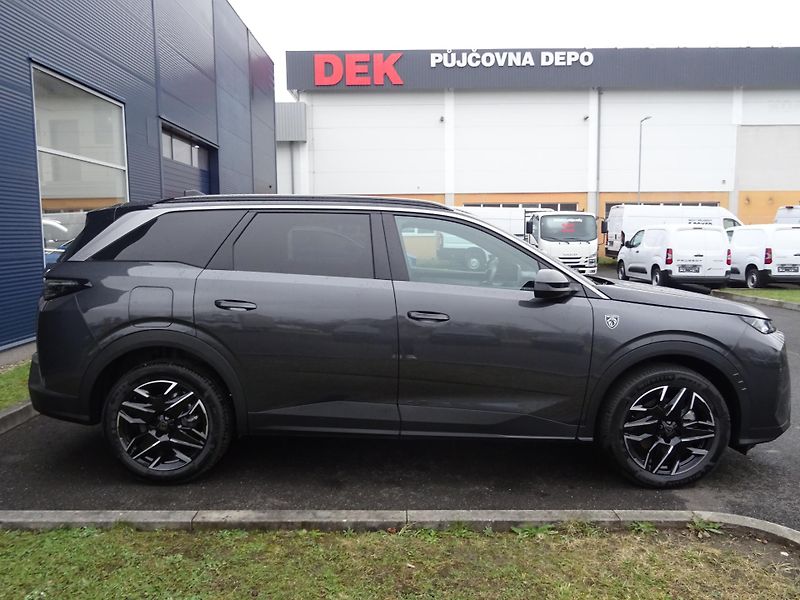 Peugeot 5008 (2026) GT Hybrid 145k e-DCS6 - fotka 8 z 56