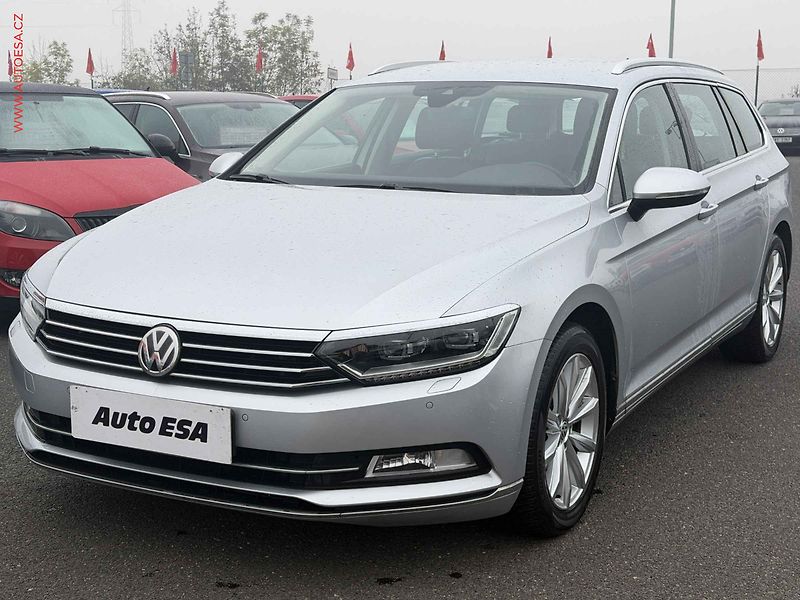 Volkswagen Passat (2016) 2.0TDi, DSG, bixen, navi - fotka 3 z 18