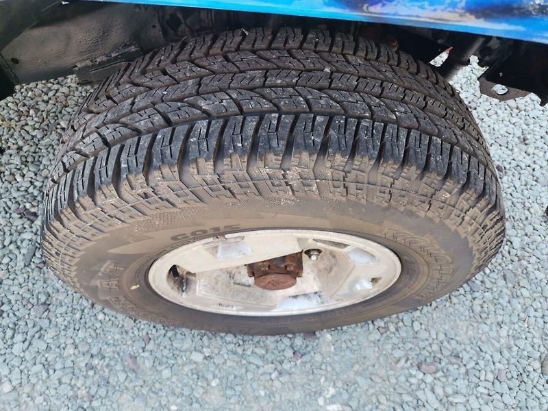 Nissan Pathfinder (1989) 3.0i V6 Terrano I D21 4x4 3dv. - fotka 26 z 30