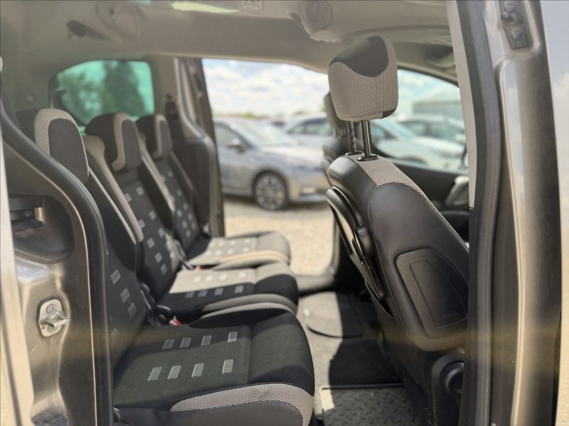 Citroën Berlingo 1,6 AUTOMAT, NOVÉ PNEU - fotka 21 z 23