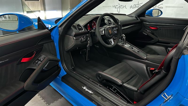 Porsche Boxster 718 SPYDER / ZÁRUKA - fotka 35 z 58