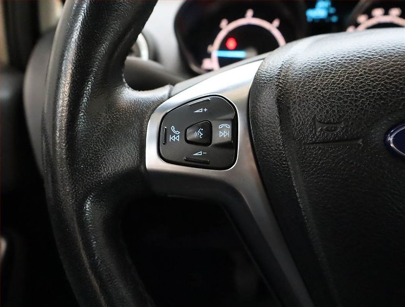 Ford Fiesta (2016) 1.5 TDCi, v dobrém stavu - fotka 16 z 16