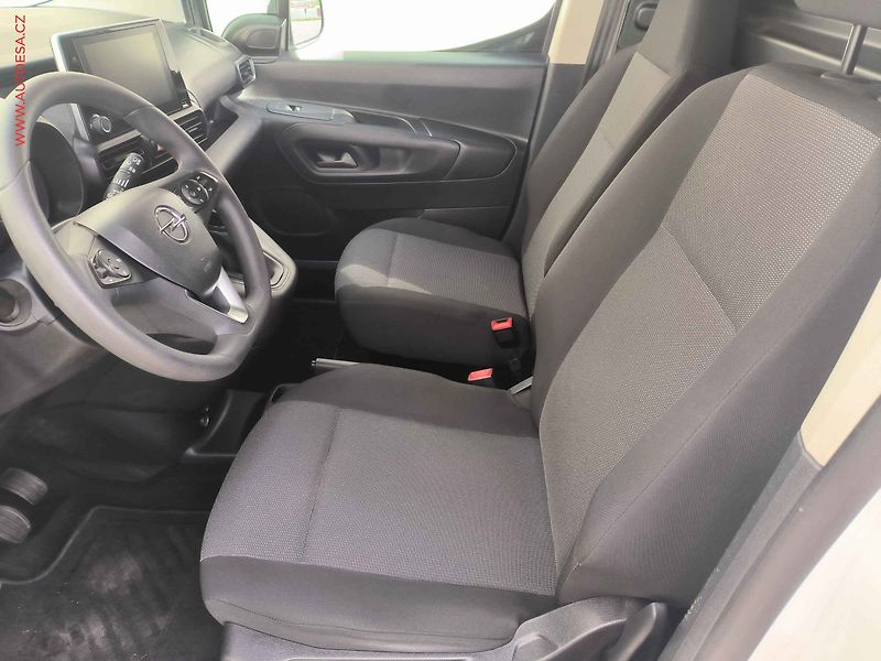Opel Combo (2022) 1.5CDTi DÍLNA, Edition, navi - fotka 20 z 22