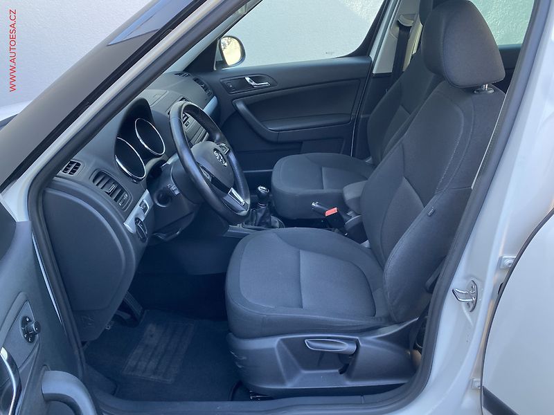 Škoda Yeti (2014) 1.2 TSi, Outdoor, TZ - fotka 9 z 17
